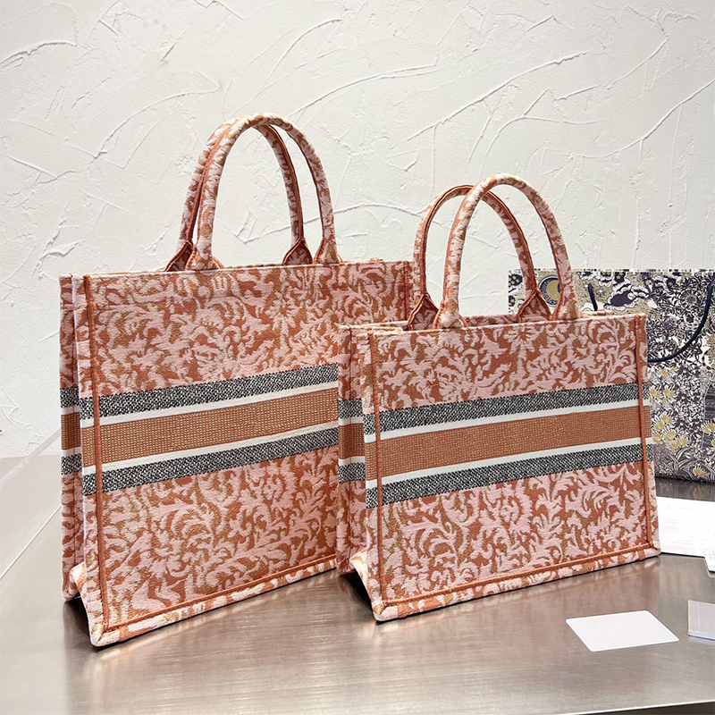 Luxury designer handbags Shoulder Bags Messenger Bags Fashion Womens bag classic practical large capacity travel party suitable for very beautiful is good, Liner bag
Luxury designer handbags Shoulder Bags Messenger Bags Fashion Womens bag classic practical large capacity travel party suitable for very beautiful is good, Liner bag