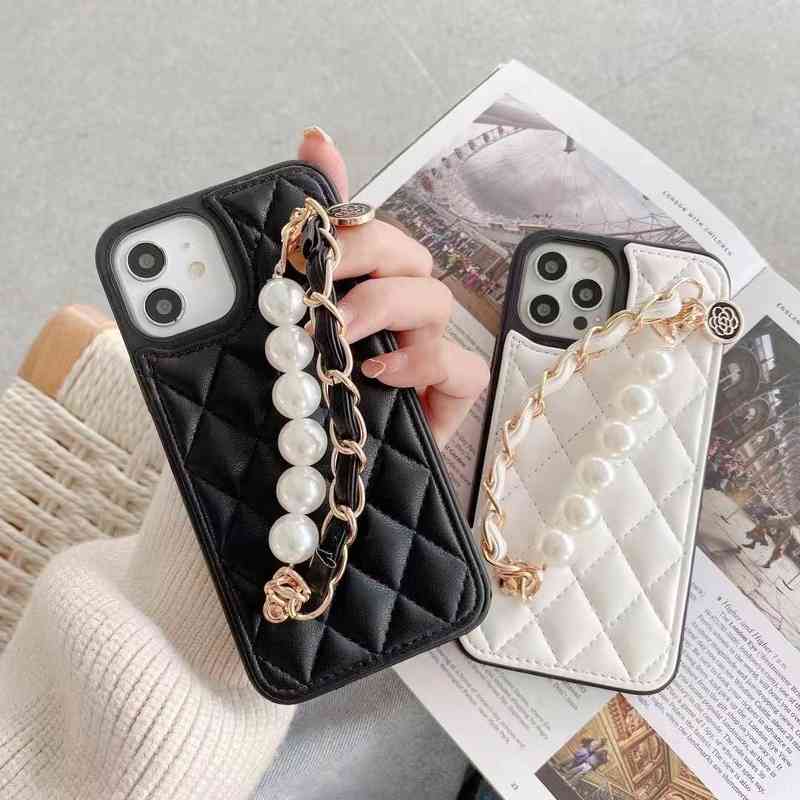 Cell Phone Cases Pearl Leather Wrist Chain Hand Strap Flower Pendant Lambskin Case Cover For Iphone 14 13 12 Mini 11 Pro XS Max XR X 8 7 Plus T220921, Red
Cell Phone Cases Pearl Leather Wrist Chain Hand Strap Flower Pendant Lambskin Case Cover For Iphone 14 13 12 Mini 11 Pro XS Max XR X 8 7 Plus T220921, Red