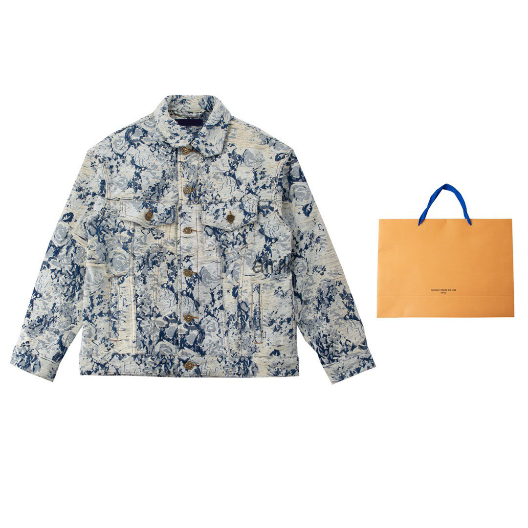 2023 Denim jacket for men and women blue beige standing collar buckle cuffs fashion all-in-one shirt Popular advanced XS S M L XL embroidery
2023 Denim jacket for men and women blue beige standing collar buckle cuffs fashion all-in-one shirt Popular advanced XS S M L XL embroidery
