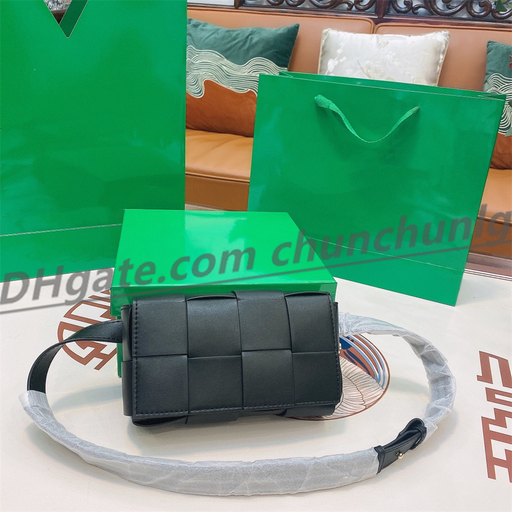 Top quality shoulder bags Fashion woven leather waist bag Luxury designer moon shaped medium bags Women's Cross Body Purses, High-quality
Top quality shoulder bags Fashion woven leather waist bag Luxury designer moon shaped medium bags Women's Cross Body Purses, High-quality