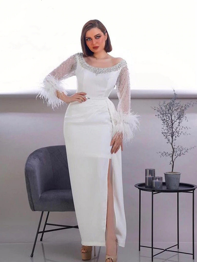 Elegant Feather Long Sleeve Prom Dresses Sheath Side Slit White Formal Evening Gowns Scoop Neck Beaded Ankle Length Special Occasion Wear Reception En