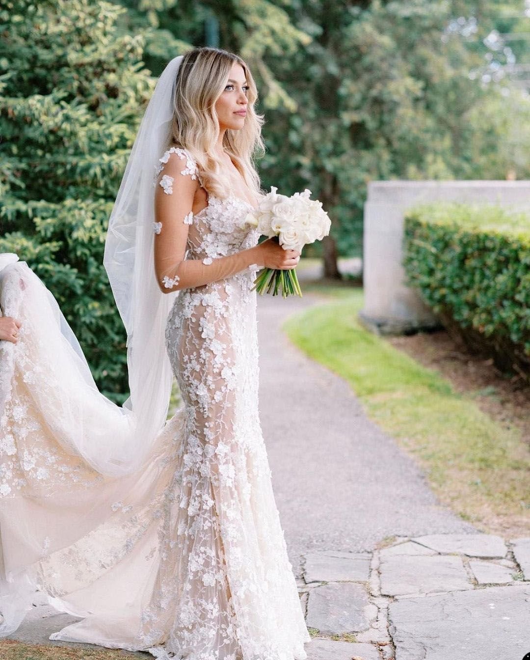 3D Flowers Wedding Dress Sexy V Neck Long Sleeve Bridal Gowns Romantic Bride Dresses