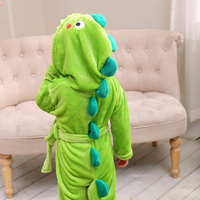 Towels Robes LOLANTA Kids Plush Hooded Bathrobe Dinosaur Flannel Fleece Robe For Boys Girls Sleepwear Dressing Gown Gift 220922