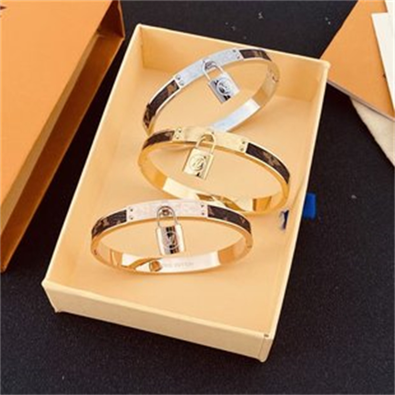 Bracelets Louis Vui… - image