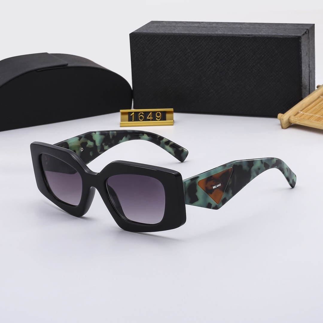Luxury Designer Sunglasses Classic Glasses Goggles Outdoor Beach Men Women Sunglasses Triangular signature
Luxury Designer Sunglasses Classic Glasses Goggles Outdoor Beach Men Women Sunglasses Triangular signature