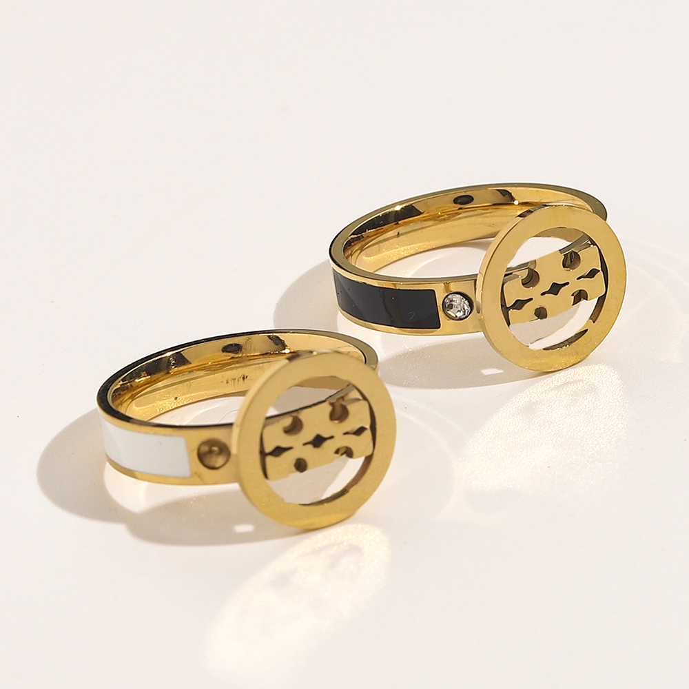 Luxury Jewelry Designer Item Rings Women Love Charms Wedding Supplies Black White 18K Gold Plated Stainless Steel Ring Fine Finger Ring
Luxury Jewelry Designer Item Rings Women Love Charms Wedding Supplies Black White 18K Gold Plated Stainless Steel Ring Fine Finger Ring