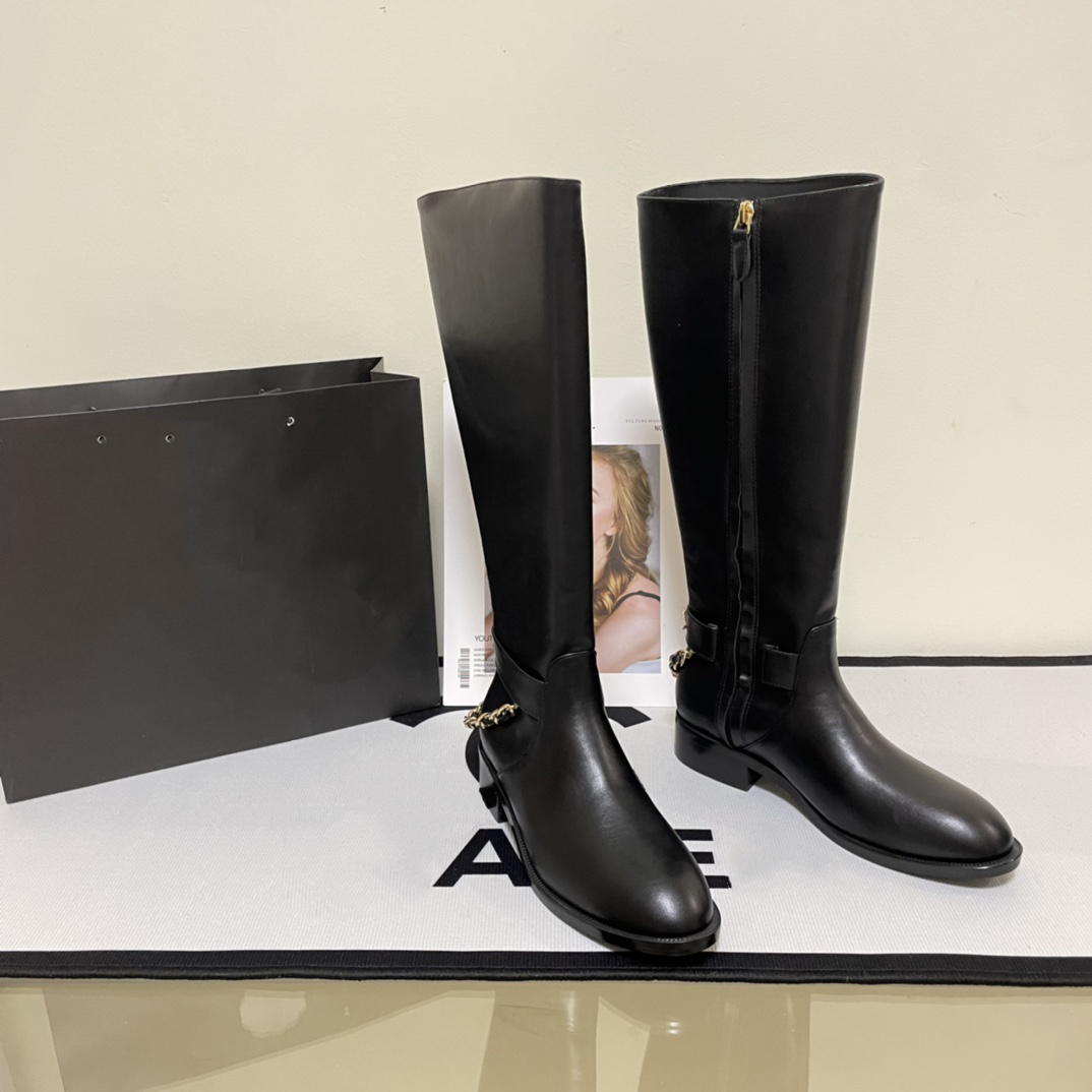 Womens long boots designer middle boots fashion chain decoration imported cowhide leather outsole the latest style is great
Womens long boots designer middle boots fashion chain decoration imported cowhide leather outsole the latest style is great