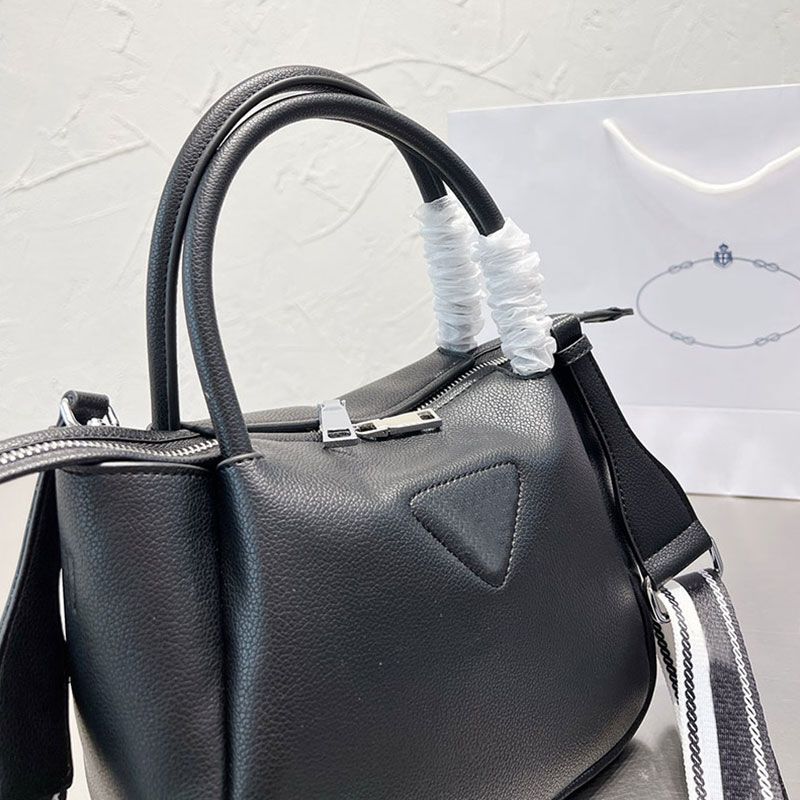 Women Dumplings Totes Bag Genuine Leather Handbag Purse Detachable Woven Wide Shoulder Strap Crossbody Bags Fashion Letters Zipper Pocket3333, 2#
Women Dumplings Totes Bag Genuine Leather Handbag Purse Detachable Woven Wide Shoulder Strap Crossbody Bags Fashion Letters Zipper Pocket3333, 2#