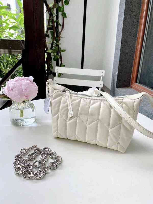 Luxury Miu Bag Designers Bags High Quality Man Womens Handbags Purses Lady Crossbody Shoulder Totes Nylon Wallet Zhouzhoubao123 XYR6 EUTO, No bag
Luxury Miu Bag Designers Bags High Quality Man Womens Handbags Purses Lady Crossbody Shoulder Totes Nylon Wallet Zhouzhoubao123 XYR6 EUTO, No bag