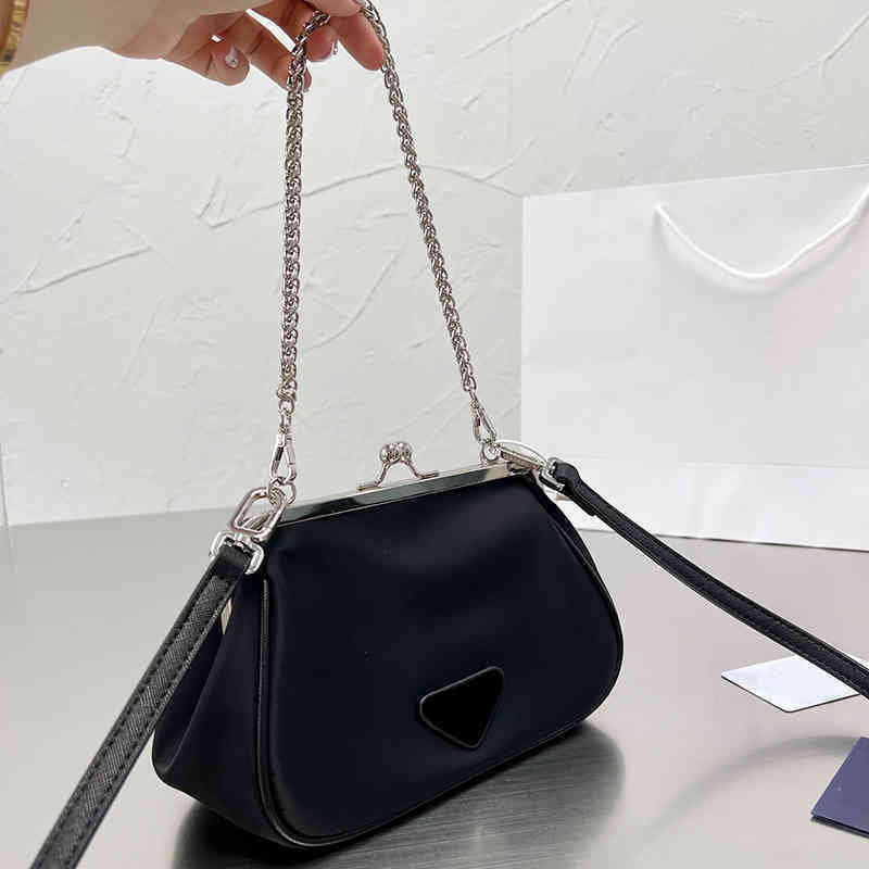 Evening Bags Bag Shoulder triangle Messenger Bags Fashion Shoulderbag Women Designers Handbags Crossbody Bag Letters Wallets Purses 0601Mul, Prabag-060102
Evening Bags Bag Shoulder triangle Messenger Bags Fashion Shoulderbag Women Designers Handbags Crossbody Bag Letters Wallets Purses 0601Mul, Prabag-060102