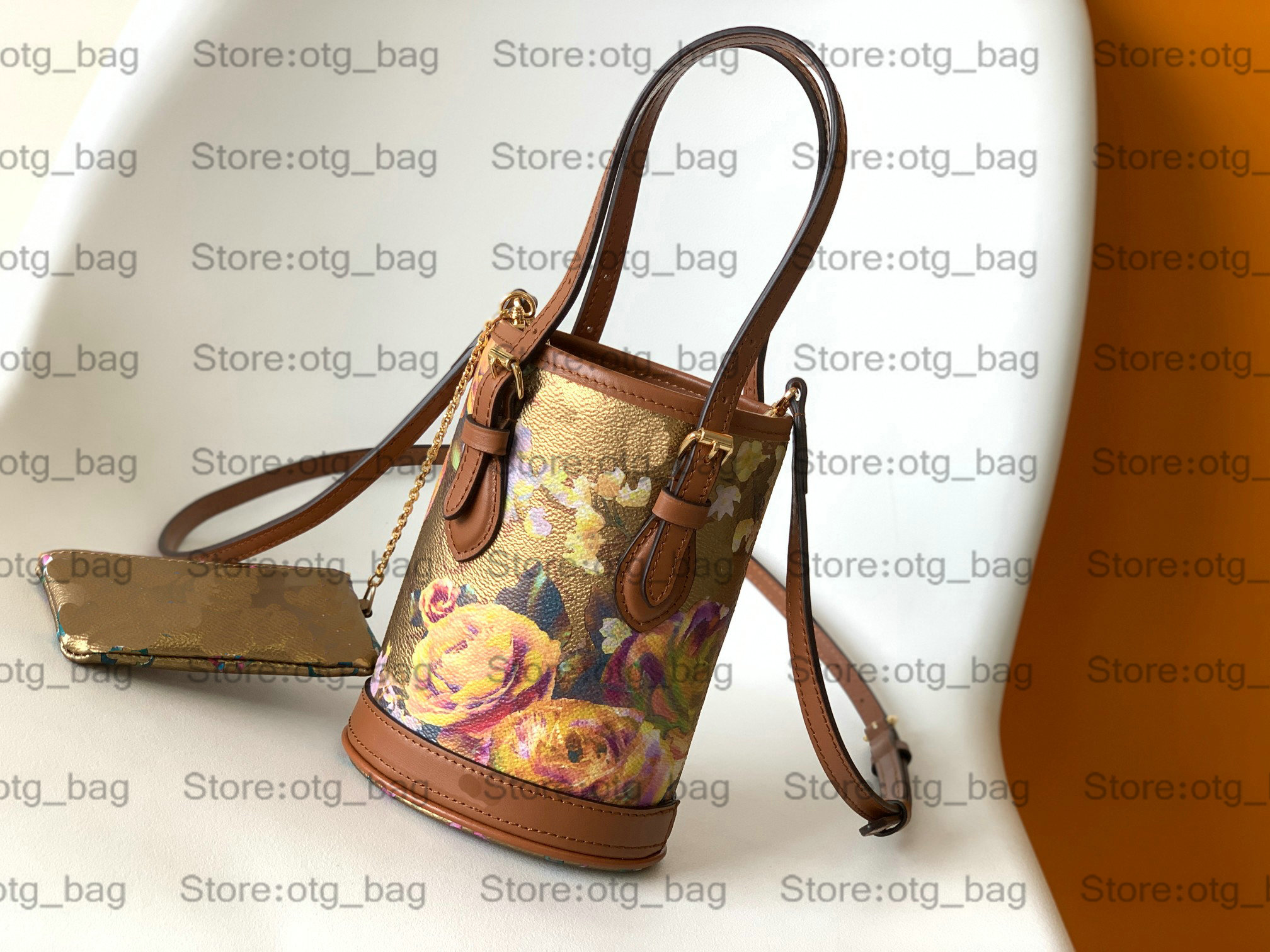 22ss NANO BUCKET Bag Autumn Winter Garden Floral Cross Body Women Designer 2pcs Set Bags Canvas Golden Handbag Brand Luxurys Match Wallet M81489 M81724
22ss NANO BUCKET Bag Autumn Winter Garden Floral Cross Body Women Designer 2pcs Set Bags Canvas Golden Handbag Brand Luxurys Match Wallet M81489 M81724