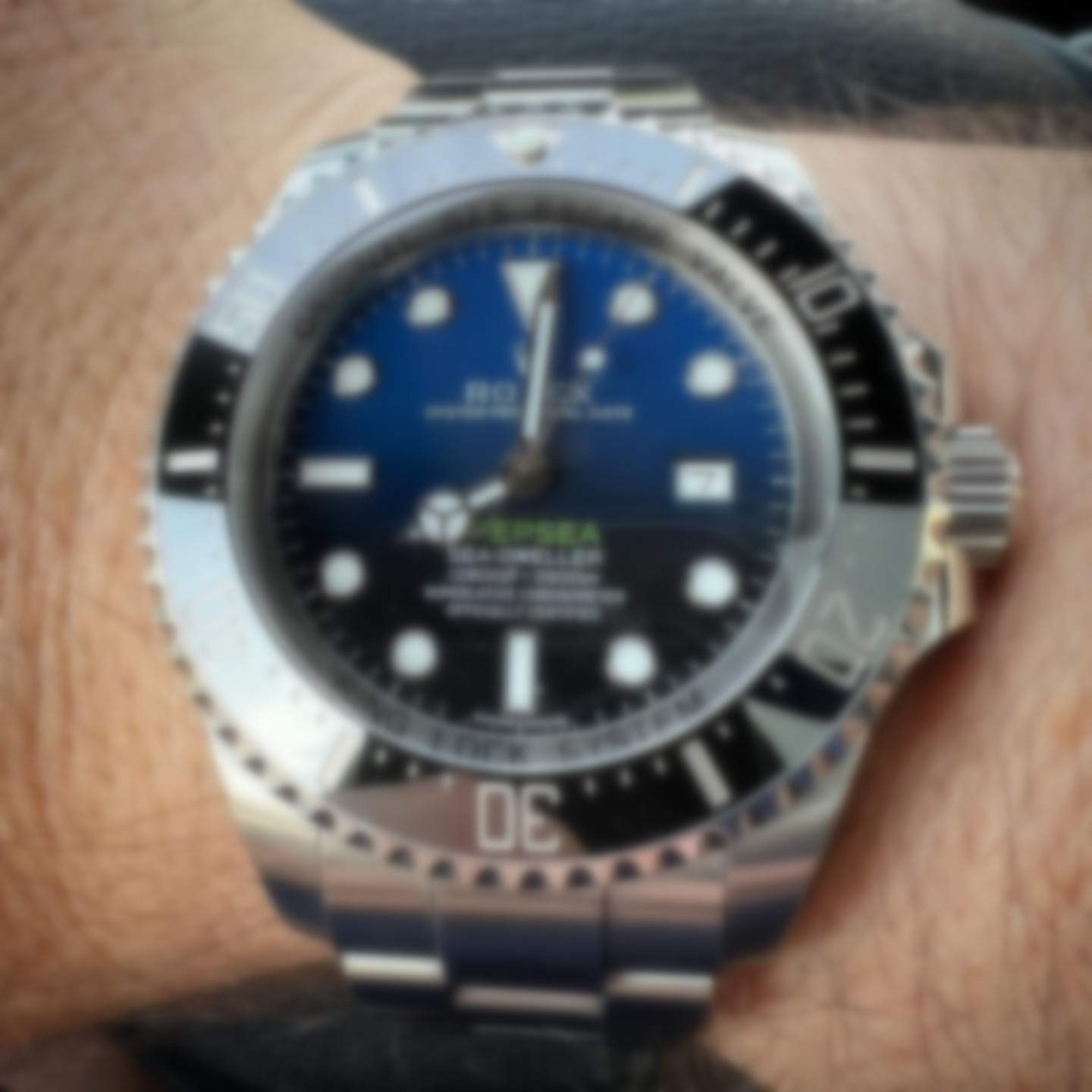 AAA 3A Quality Rolex Deep sea Band Brand 44mm Men Watches With Original Green Box 126660 Mechanical Automatic Chronometer Oystersteel Rolexwatch A3
AAA 3A Quality Rolex Deep sea Band Brand 44mm Men Watches With Original Green Box 126660 Mechanical Automatic Chronometer Oystersteel Rolexwatch A3