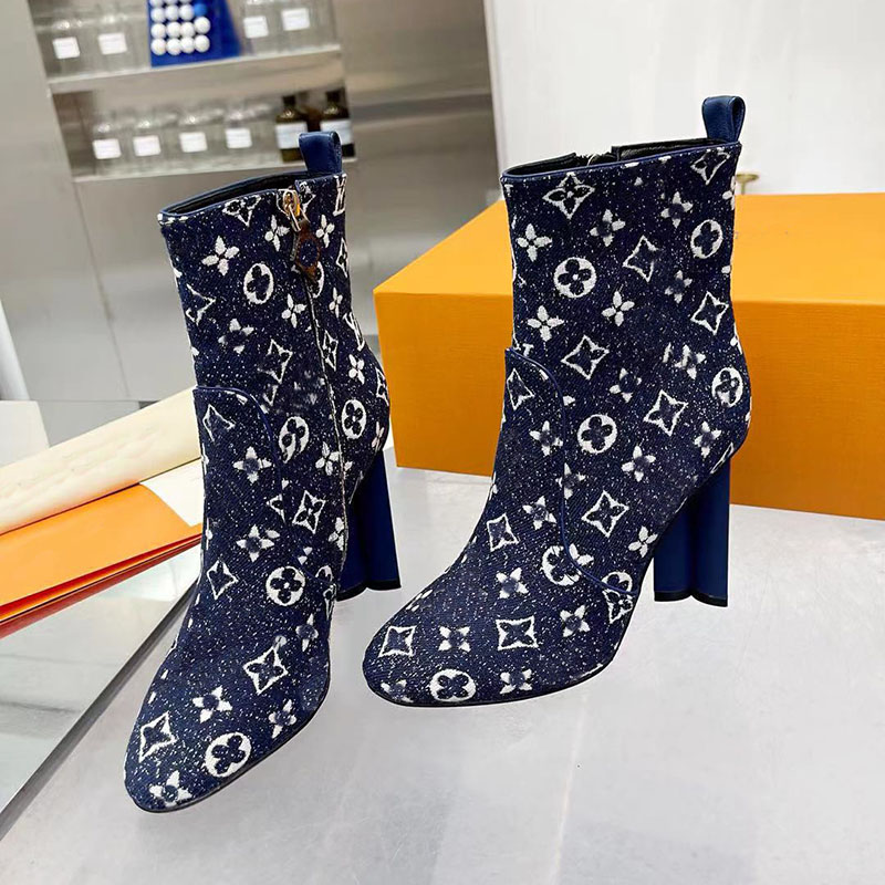 Fashion women boots shoes high-end designer Ankle Martin boot ladies plum Heel Winter Booties Miss casual women loafers with box, Style 2
Fashion women boots shoes high-end designer Ankle Martin boot ladies plum Heel Winter Booties Miss casual women loafers with box, Style 2