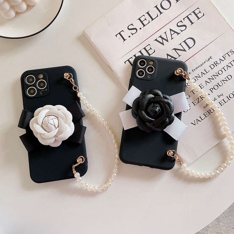 For Iphone Phone Cases camellia 14 plus 13 12 11 Pro Max mobile protective back cover with pearl chain, White
For Iphone Phone Cases camellia 14 plus 13 12 11 Pro Max mobile protective back cover with pearl chain, White