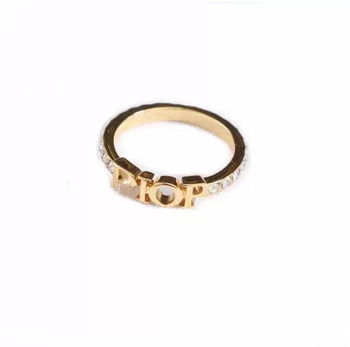 Famous designer gold letter band rings bague fashion brand ring for women lady Party wedding lovers gift engagement jewelry With BOX
Famous designer gold letter band rings bague fashion brand ring for women lady Party wedding lovers gift engagement jewelry With BOX