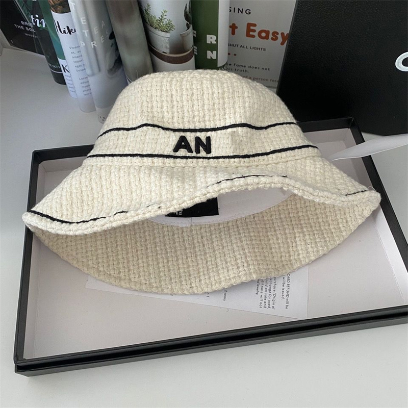 Luxury Designer Bucket Hats Black Mens Baseball Caps White Woven Hats Womens Fashion Designer Fishers Hat Autumn Fedora Fitted Sun Hat202210, C1
Luxury Designer Bucket Hats Black Mens Baseball Caps White Woven Hats Womens Fashion Designer Fishers Hat Autumn Fedora Fitted Sun Hat202210, C1