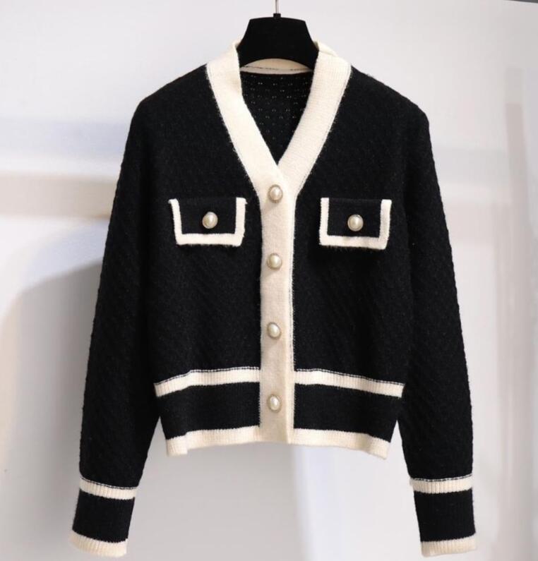 Women' Sweaters Cardigan Knitted Women v Neck 2022 Long Sleeve Fashion Casual Designer, Beige
Women' Sweaters Cardigan Knitted Women v Neck 2022 Long Sleeve Fashion Casual Designer, Beige