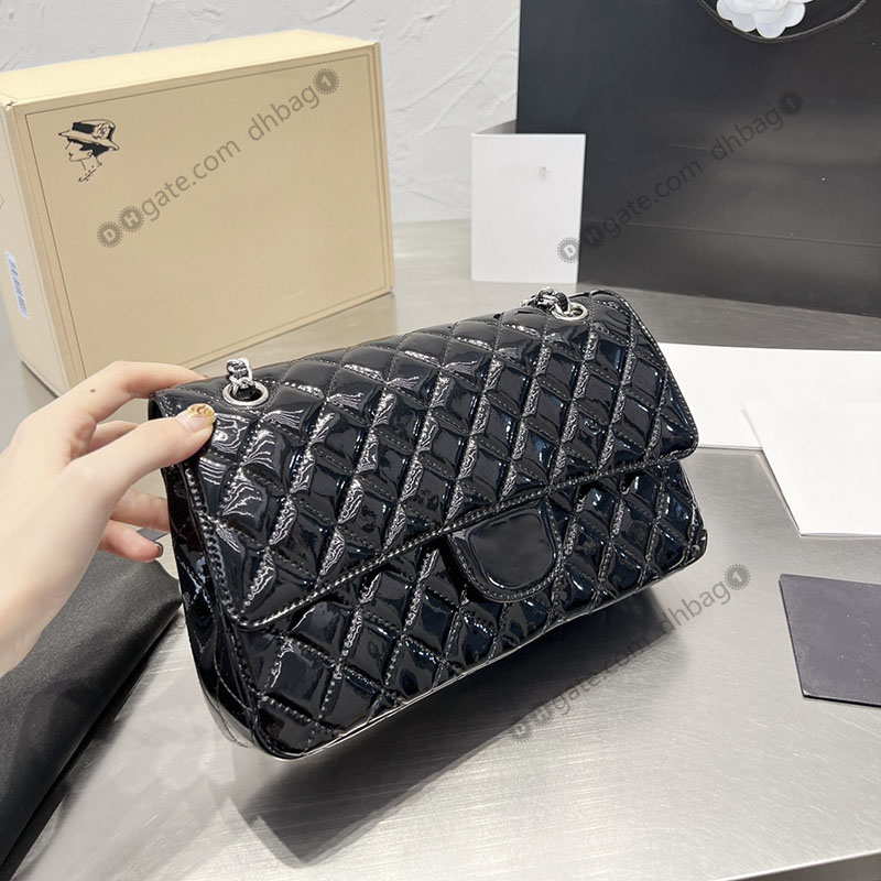 French Fashion Double Flap Designer Bags Quilted Diamond Pattern Patent Leather Handbags Silver Metal Hardware Crossbody Shoulder Bags Luxury Jumbo Tote Bag 25CM, Customize
French Fashion Double Flap Designer Bags Quilted Diamond Pattern Patent Leather Handbags Silver Metal Hardware Crossbody Shoulder Bags Luxury Jumbo Tote Bag 25CM, Customize