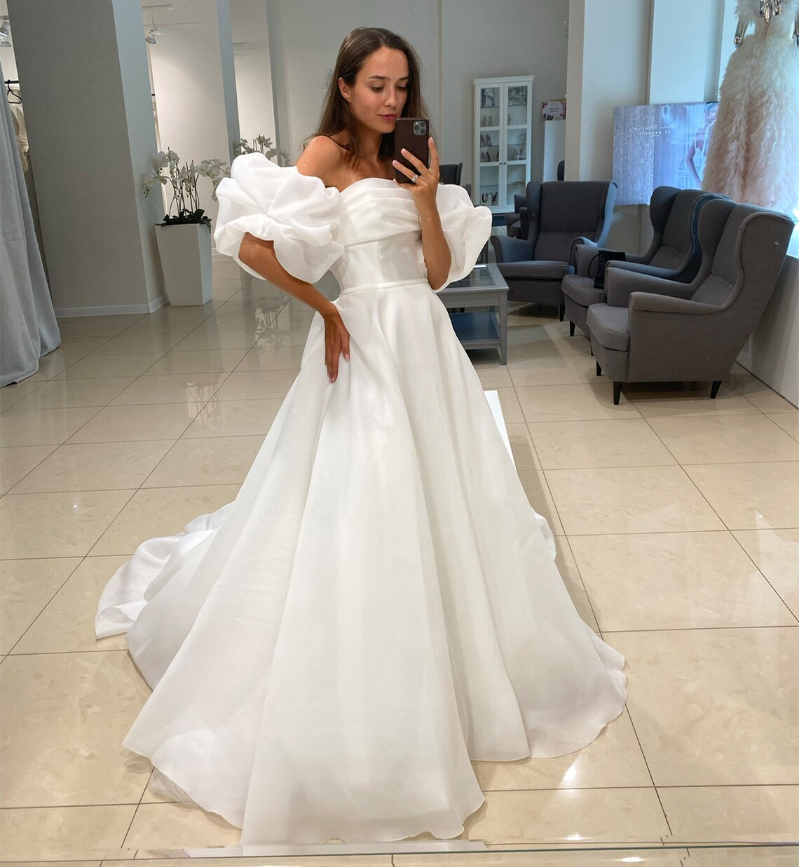 Princess White A-Line Wedding Dresses Long Organza Bridal Gowns With Detachable Short Sleeves Ruched Pleats Simple Romantic Robe De Mariage