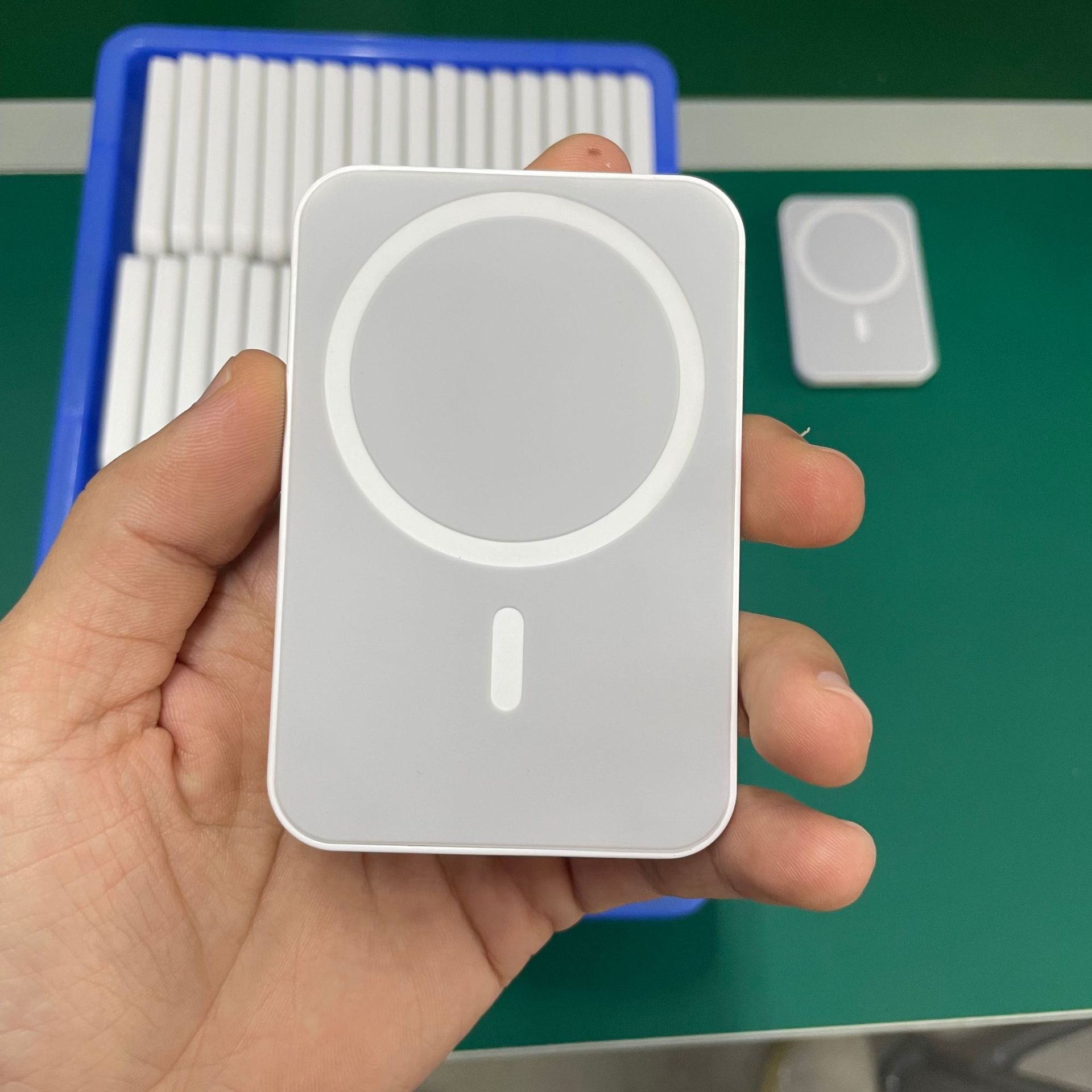 5000mAh Magnetic Wireless Power Bank For Phone Fast Charging Battery Pack Portable Chargers With Retail Box
5000mAh Magnetic Wireless Power Bank For Phone Fast Charging Battery Pack Portable Chargers With Retail Box