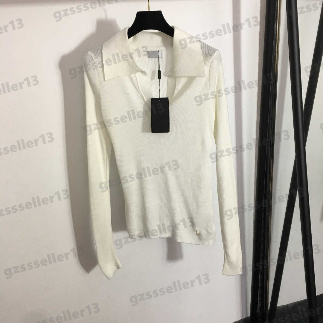 Womens Knitting T-Shirts Metal Letter Brooch Decoration Designer Top Tight High Stretch Lapel Long Sleeve Knit Sweater Bottom Shirt Women Clothing
Womens Knitting T-Shirts Metal Letter Brooch Decoration Designer Top Tight High Stretch Lapel Long Sleeve Knit Sweater Bottom Shirt Women Clothing