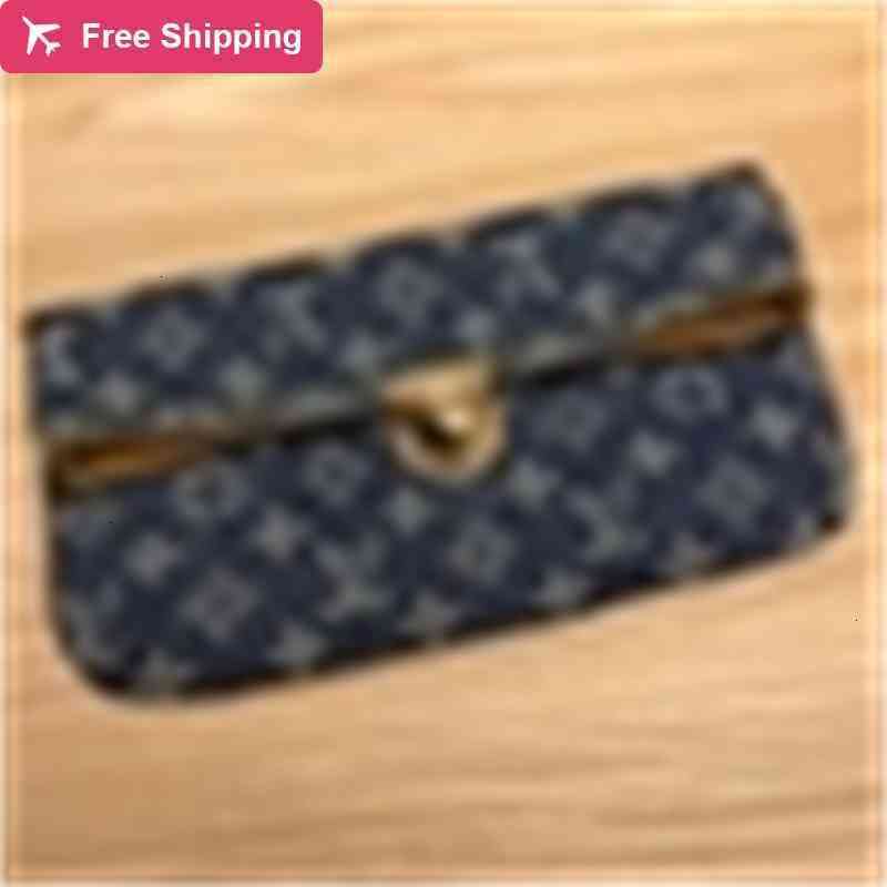 Wallets VERTICAL Luxury Purse design M44472 Leather Clutch men Real women's wallet BRAZZA POCHETTE NEWSPAPER VOYAGE ZIPPY Zipper Vert, Picture show
Wallets VERTICAL Luxury Purse design M44472 Leather Clutch men Real women's wallet BRAZZA POCHETTE NEWSPAPER VOYAGE ZIPPY Zipper Vert, Picture show