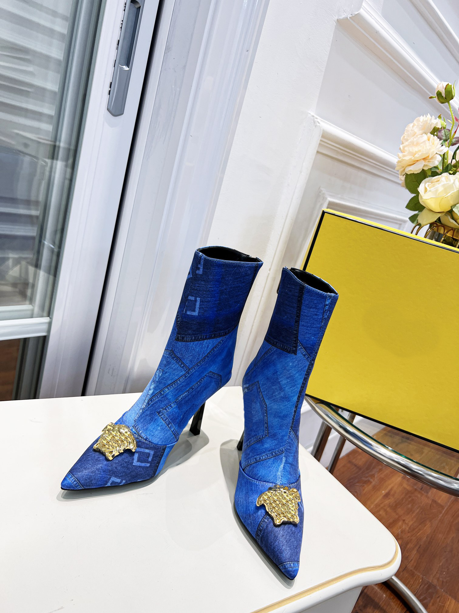 2022 Fendace Denim Patchwork FF Jacquard Boots Designer Luxury Women High Heel Boot Fashion Pointed Zipper Ankle Knee Booties0300, Color 6
2022 Fendace Denim Patchwork FF Jacquard Boots Designer Luxury Women High Heel Boot Fashion Pointed Zipper Ankle Knee Booties0300, Color 6
