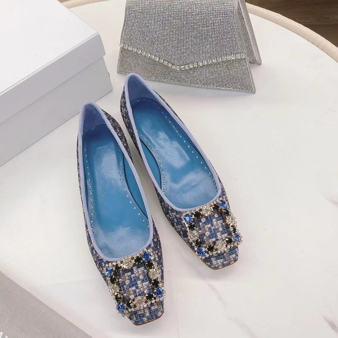 2022 Green Pointed Dress Shoes And Purse Wedding Shoes Toe Female Woman Fashion Thin Heel Shallow Crystal High Pumps, As pic
2022 Green Pointed Dress Shoes And Purse Wedding Shoes Toe Female Woman Fashion Thin Heel Shallow Crystal High Pumps, As pic