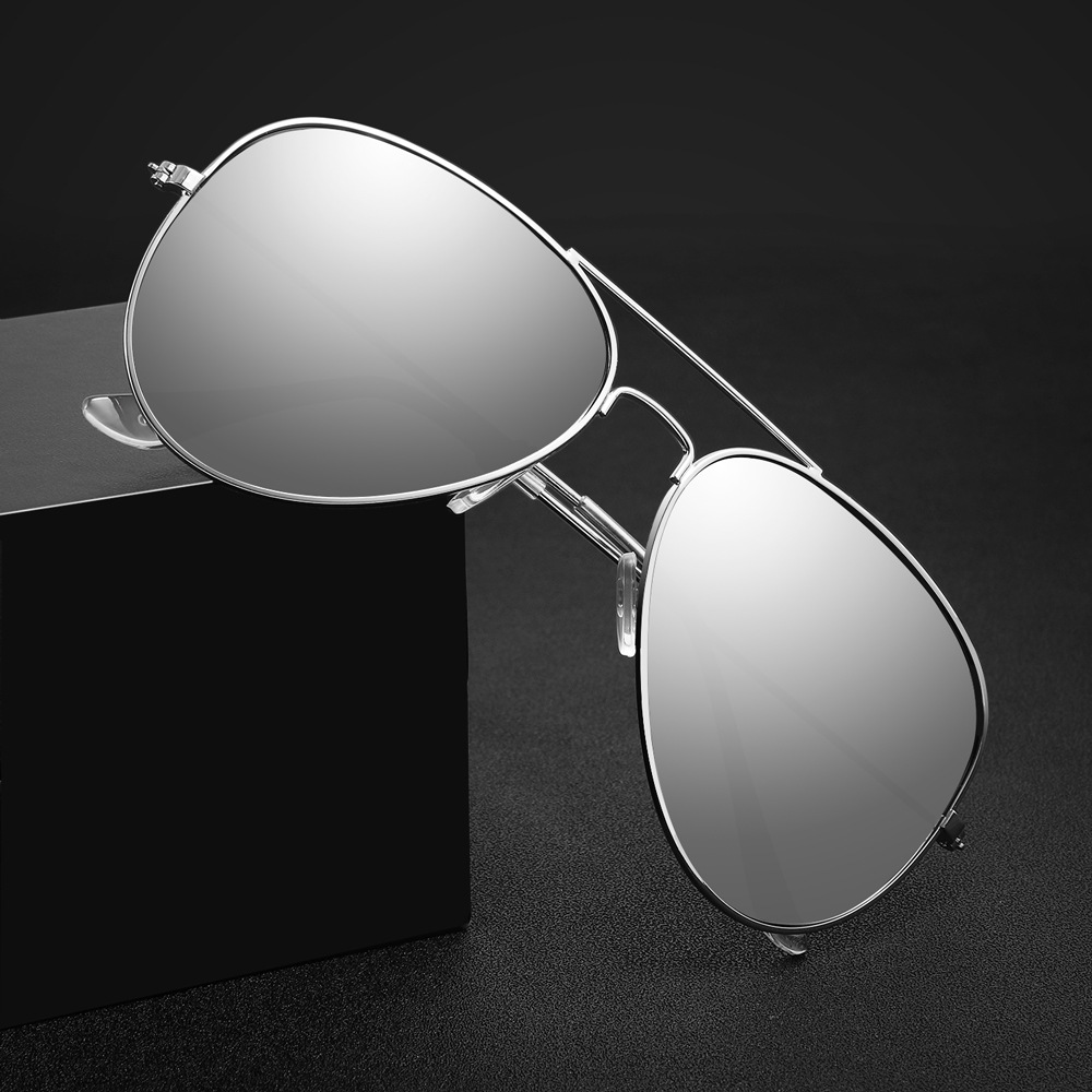 Sunglasses designers Polarized sunglasses women fashion color film double beam frog mirror driving mens sunglass metal glasses 3025 eyeglass woman men eyeglasses
Sunglasses designers Polarized sunglasses women fashion color film double beam frog mirror driving mens sunglass metal glasses 3025 eyeglass woman men eyeglasses