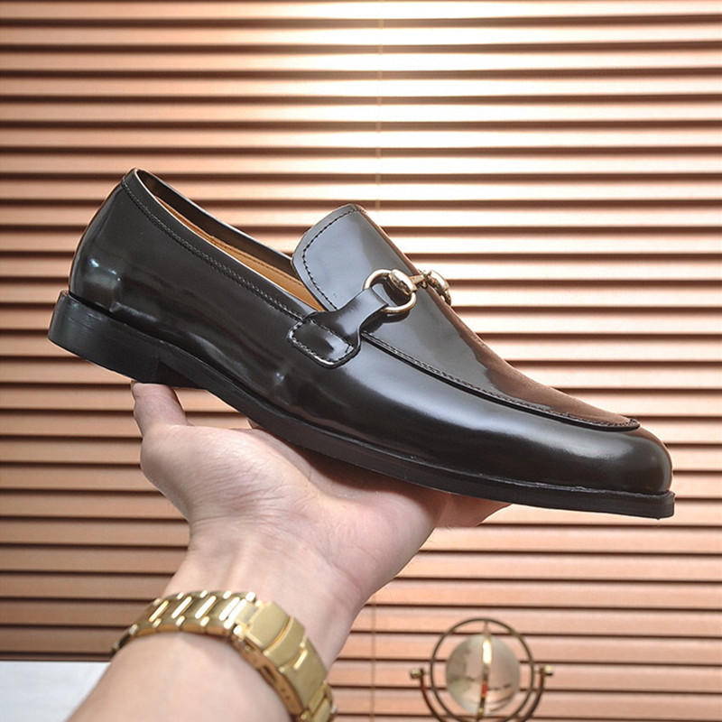2023 Quality brand Formal Men Dress Shoes For Gentle Genuine Leather Casual shoess classic Toe Mens Business Oxfords Business, Black
2023 Quality brand Formal Men Dress Shoes For Gentle Genuine Leather Casual shoess classic Toe Mens Business Oxfords Business, Black