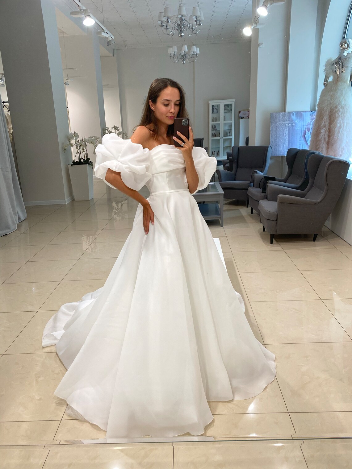 Princess White A-Line Wedding Dresses Long Organza Bridal Gowns With Detachable Short Sleeves Ruched Pleats Simple Romantic Robe De Mariage