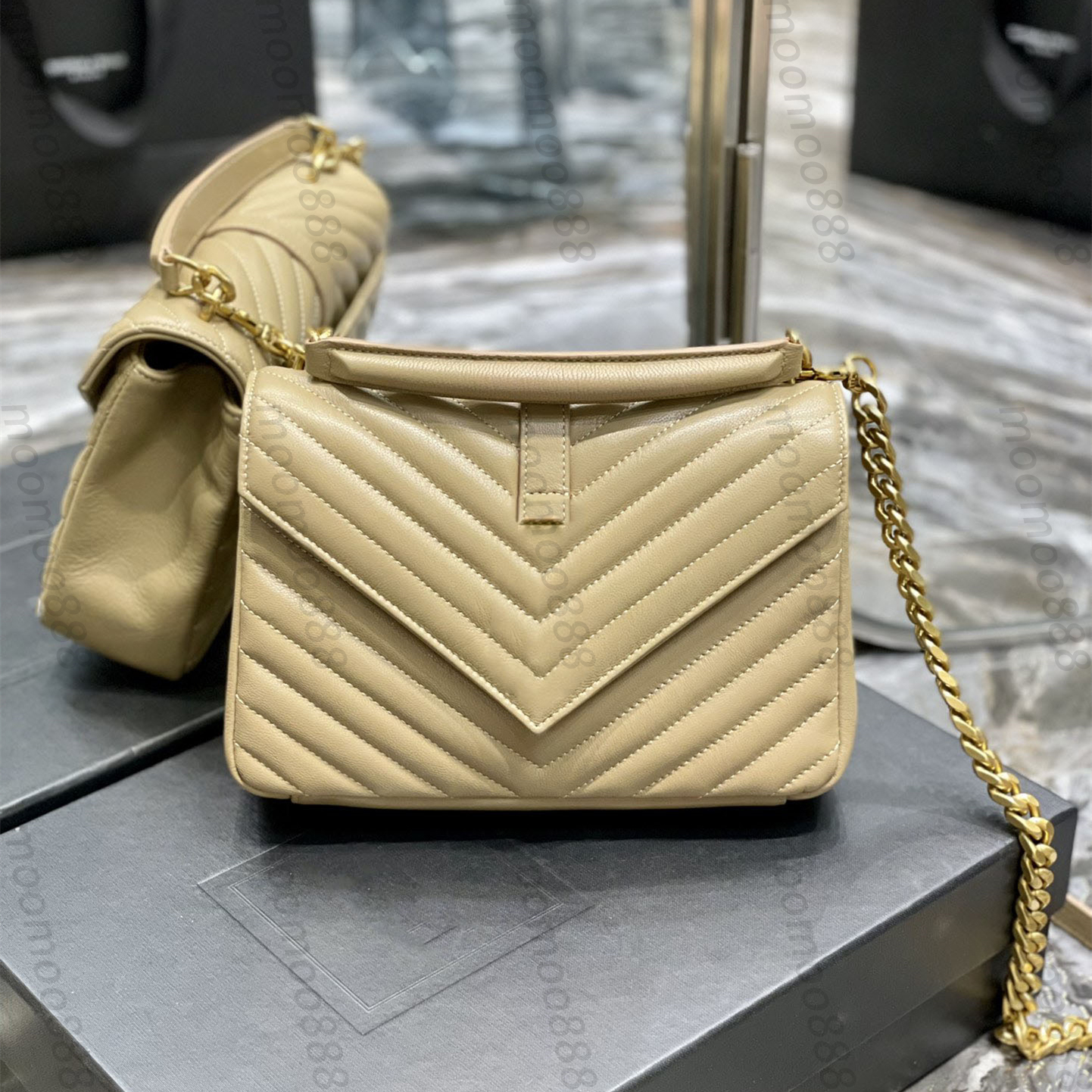 10A Top Tier Mirror Quality Small College Bags Luxury Designer Womens Messenger Handbag Real Leather Quilted Flap Bag Purse Black Shoulder Strap Box Chain Bag, White in silver hardware
10A Top Tier Mirror Quality Small College Bags Luxury Designer Womens Messenger Handbag Real Leather Quilted Flap Bag Purse Black Shoulder Strap Box Chain Bag, White in silver hardware