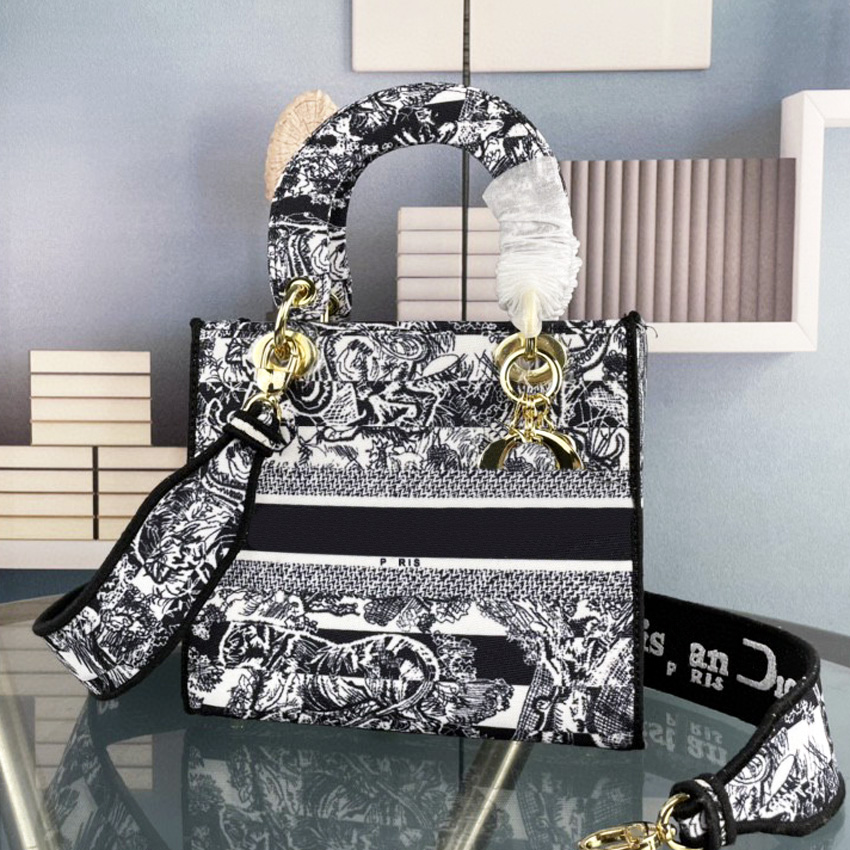 Cute 2022 tote bag Ladies Bags TOP Designer Luxury Handbags Color Shoulder Bag Cross Body Women Totes Crossbody Clutch Fashion Handbag Chain Canvas letter, Box
Cute 2022 tote bag Ladies Bags TOP Designer Luxury Handbags Color Shoulder Bag Cross Body Women Totes Crossbody Clutch Fashion Handbag Chain Canvas letter, Box