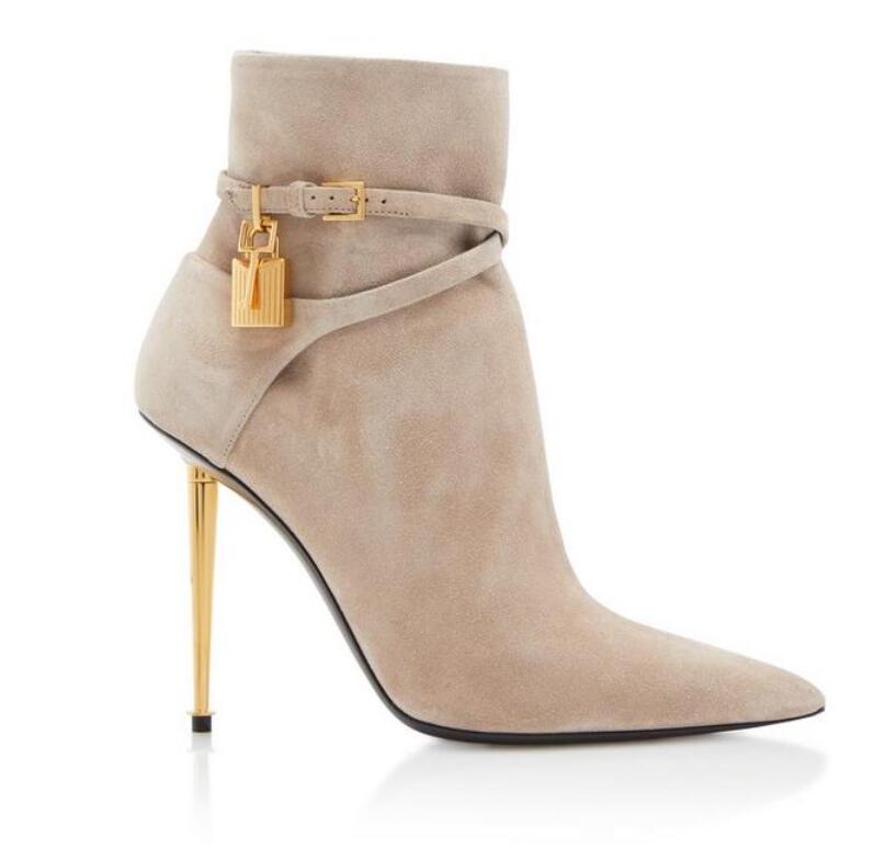 Tom-fords-boots Leather padlock Women Ankle Boots side zip shoes Pointed toe Fashion Boot luxury designers stiletto Short boots With box
Tom-fords-boots Leather padlock Women Ankle Boots side zip shoes Pointed toe Fashion Boot luxury designers stiletto Short boots With box