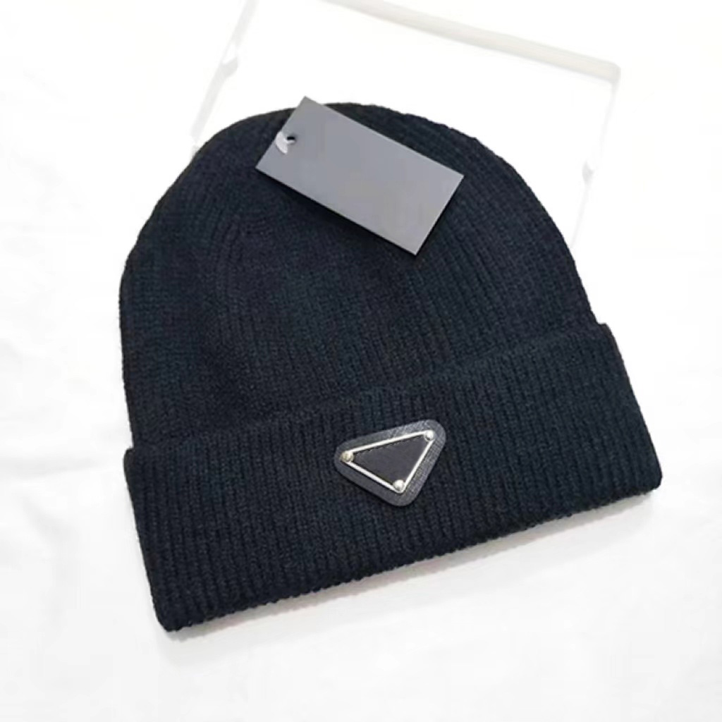 Fashion knit beanie hat men and women inverted triangle shape autumn and winter to keep warm, Grey
Fashion knit beanie hat men and women inverted triangle shape autumn and winter to keep warm, Grey