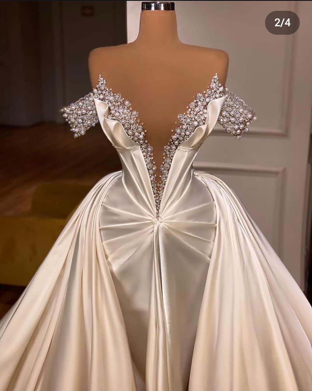 White Elegant Mermaid Wedding Dresses Long Sleeves Deep V Neck Sequins Pearls Appliques Beaded Detachable Train Satin Bridal Gowns Sweep Train Vestido