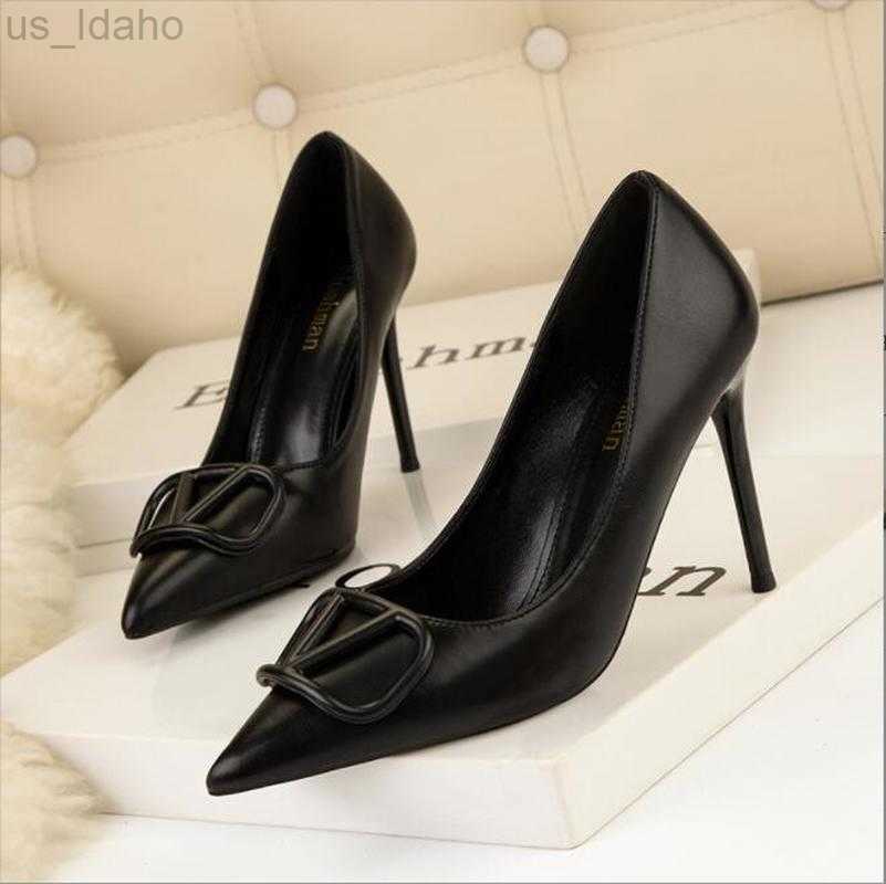Dress Shoes Plus Size 41 Woman Heels Luxury Designer Sexy Pointed Toe Pumps Women Ultra High .5cm 6cm Ladies Stilettos Zapatos Mujer L220923, Black 6cm
Dress Shoes Plus Size 41 Woman Heels Luxury Designer Sexy Pointed Toe Pumps Women Ultra High .5cm 6cm Ladies Stilettos Zapatos Mujer L220923, Black 6cm