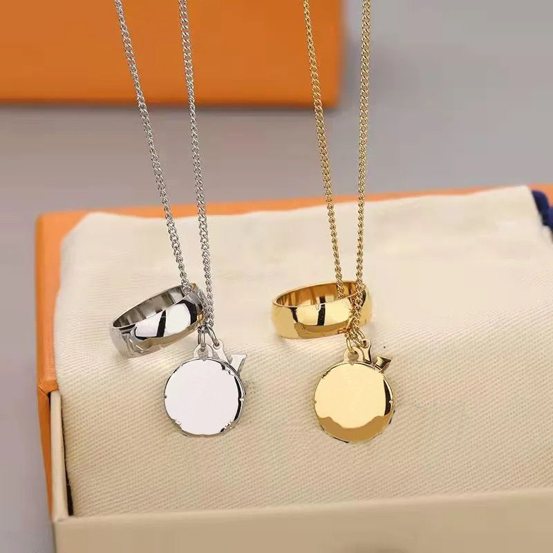 Designer Necklace Men Women Pendant Necklaces Fashion Chains Round Letter And Ring Pendants Necklaces Silver Gold Color Jewerlry Accessories
Designer Necklace Men Women Pendant Necklaces Fashion Chains Round Letter And Ring Pendants Necklaces Silver Gold Color Jewerlry Accessories