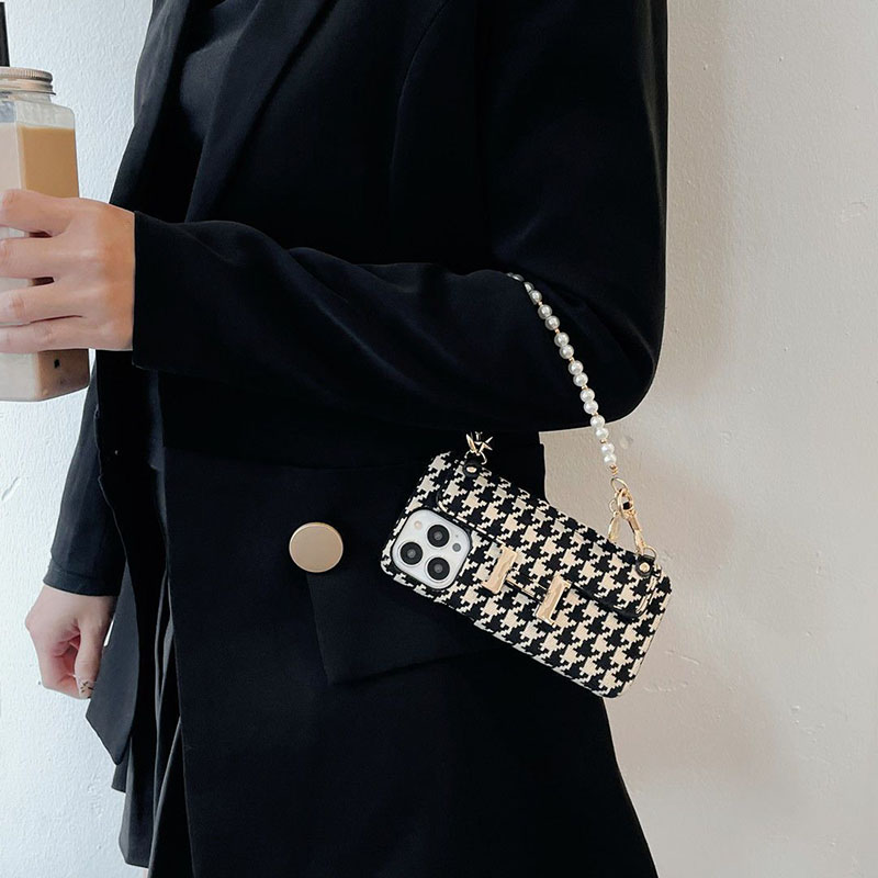 Luxury Mobile Phone Cases For IPhone 14 Pro Max 13 PLUS 12 11 XR Designer Phone Case Hand Bag Pearl Chain Fashion Pattern Cover Shell 2023, Big pearl chain
Luxury Mobile Phone Cases For IPhone 14 Pro Max 13 PLUS 12 11 XR Designer Phone Case Hand Bag Pearl Chain Fashion Pattern Cover Shell 2023, Big pearl chain