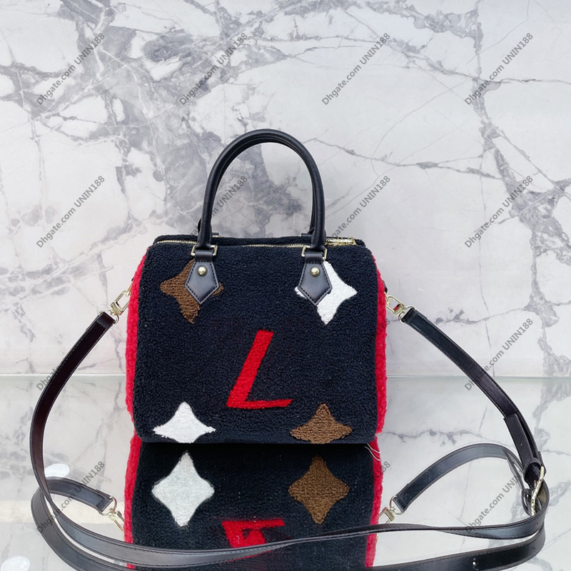 Winter Teddy Women Totes Shaggy Bags Speedy Bandouliere 25 Handbag Luxurys Designers Shouder Crossbody Bag Messenger Ladies Travel Handbags, Black
Winter Teddy Women Totes Shaggy Bags Speedy Bandouliere 25 Handbag Luxurys Designers Shouder Crossbody Bag Messenger Ladies Travel Handbags, Black