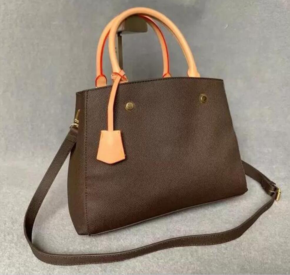 2024 Shoulder Bags designers Handbags Purses Bag Women Tote Brand Letter Embossing Genuine Leather crossbody bag, Black
2024 Shoulder Bags designers Handbags Purses Bag Women Tote Brand Letter Embossing Genuine Leather crossbody bag, Black