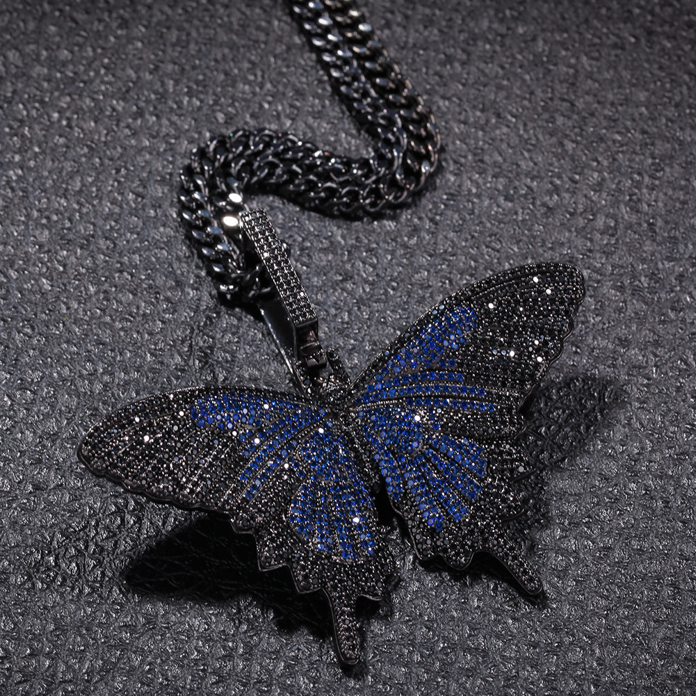 Creative Personality Romantic Butterfly Shape Pendant Necklace Diamonds Bling 18K Gold Plated