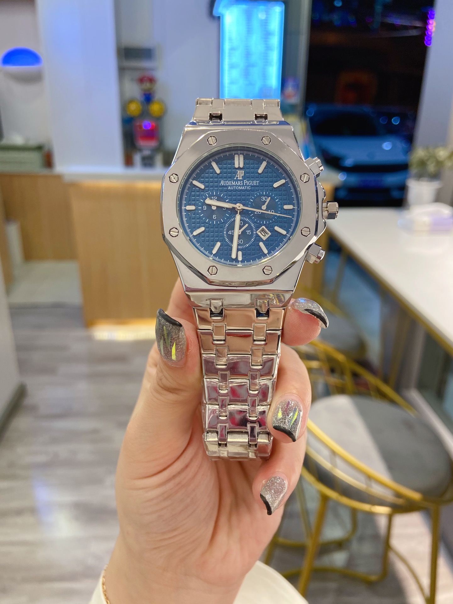 Fashion Silver Gold Men's AP Watches Stainless Steel Material Butterfly Buckle Quartz Watch Dial Diameter 43mm HJ5
Fashion Silver Gold Men's AP Watches Stainless Steel Material Butterfly Buckle Quartz Watch Dial Diameter 43mm HJ5