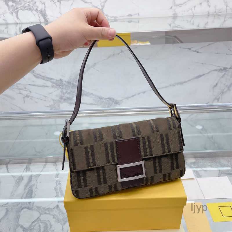 Evening Bags Armpit Tote Baguette Bag Classic Old Flower Shoulder Bags Handbags Flap Square Canvas Clutch Wallet Leather Handle Metal Hardware Hasp Crossbody Purse
Evening Bags Armpit Tote Baguette Bag Classic Old Flower Shoulder Bags Handbags Flap Square Canvas Clutch Wallet Leather Handle Metal Hardware Hasp Crossbody Purse