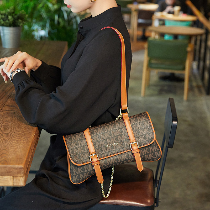Niche luxury design single shoulder underarm bag 2022 fashion PVC environmental protection brand women's bag, Vkj-coffee
Niche luxury design single shoulder underarm bag 2022 fashion PVC environmental protection brand women's bag, Vkj-coffee
