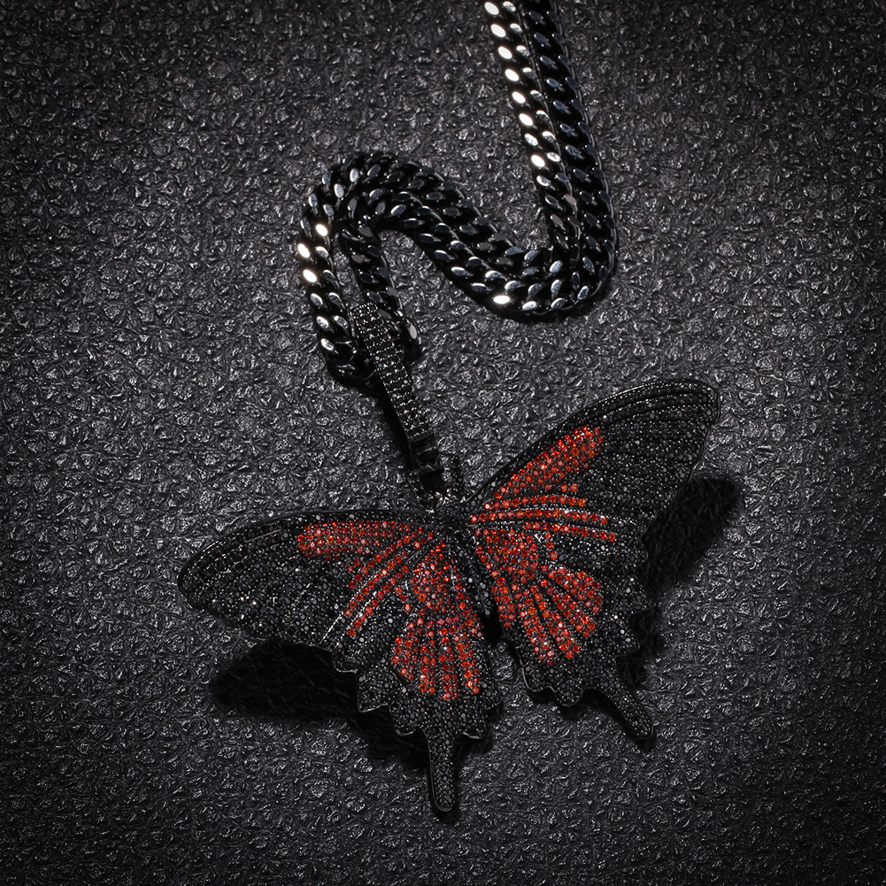 Creative Personality Romantic Butterfly Shape Pendant Necklace Diamonds Bling 18K Gold Plated