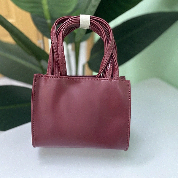 Classical Designer Tote Bags 2022 Summer Crossbody womens Shopping Bag Purses And Handbags Lady Luxury Famous Brands Shoulder Women telfars, I need see other product
Classical Designer Tote Bags 2022 Summer Crossbody womens Shopping Bag Purses And Handbags Lady Luxury Famous Brands Shoulder Women telfars, I need see other product