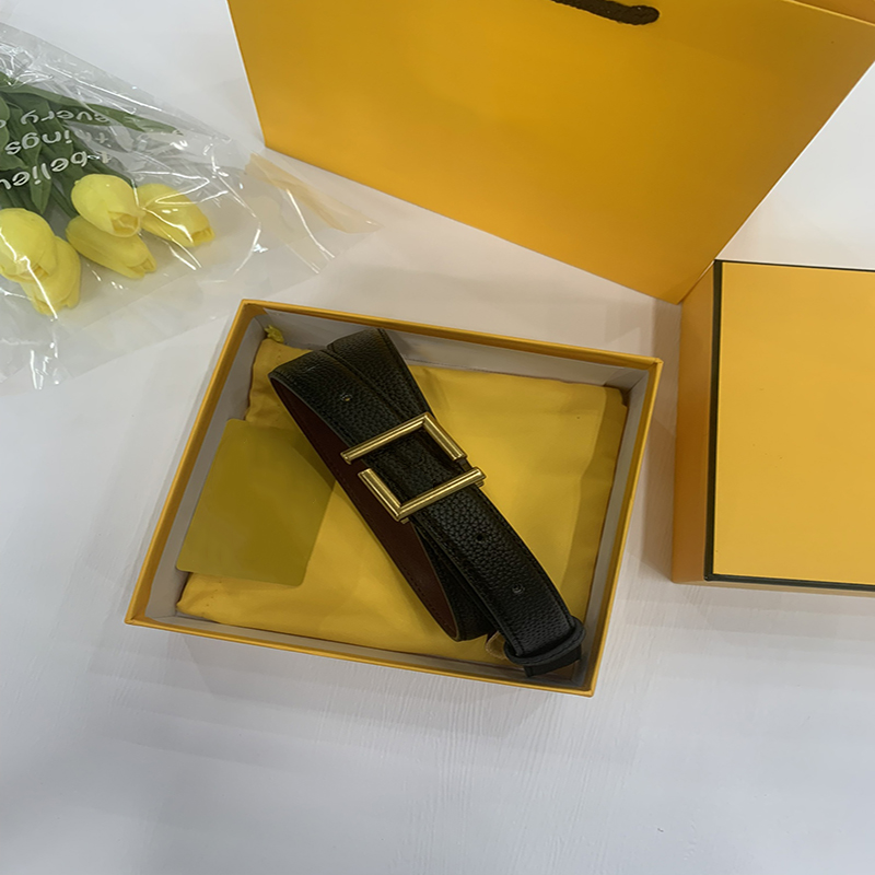 Luxurys women belts designers belt fashion mens and womens leisure type Vintage 2.5cm waistband gold buckle Silver buckle good nice, Width 2.5
Luxurys women belts designers belt fashion mens and womens leisure type Vintage 2.5cm waistband gold buckle Silver buckle good nice, Width 2.5