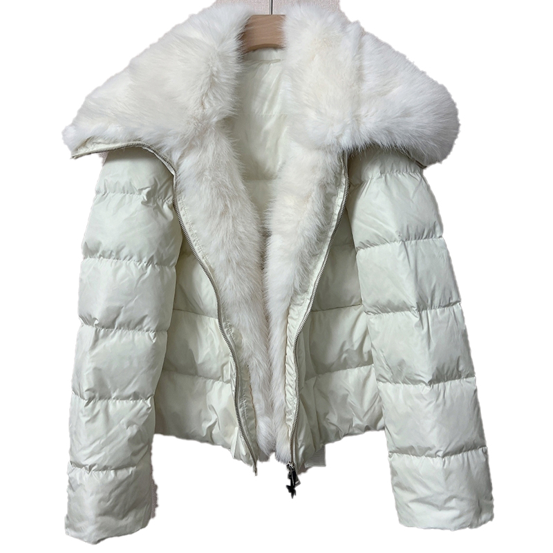 Maya Women's Down & Parkas Fur Large Lapel White Duck Down Short Winter Jacket with Real Lamb Collar Thermal Outerwear, Supplement (not shipped separately)
Maya Women's Down & Parkas Fur Large Lapel White Duck Down Short Winter Jacket with Real Lamb Collar Thermal Outerwear, Supplement (not shipped separately)