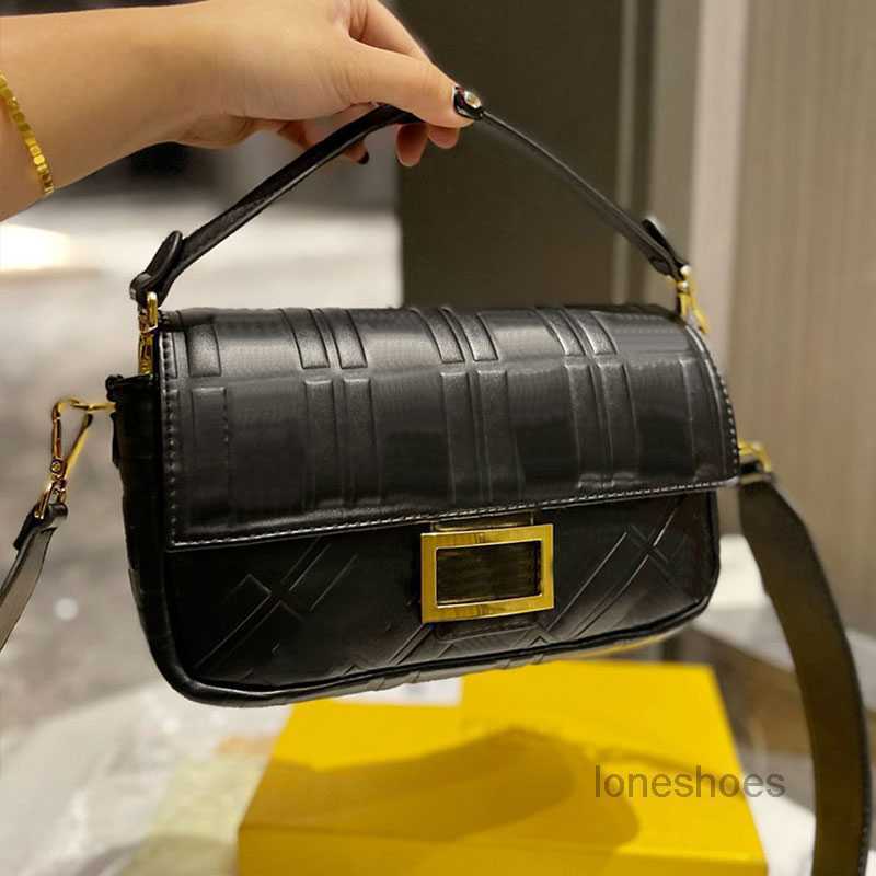 Evening Bags Relief Baguette Bags 7 Colors Soft Crossbody Shoulder Bag Women Handbag Purse Genuine Leather Plain Handle Gold Letter Hasp Cl
Evening Bags Relief Baguette Bags 7 Colors Soft Crossbody Shoulder Bag Women Handbag Purse Genuine Leather Plain Handle Gold Letter Hasp Cl